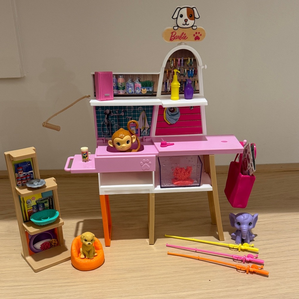 Barbie Pet Grooming Station